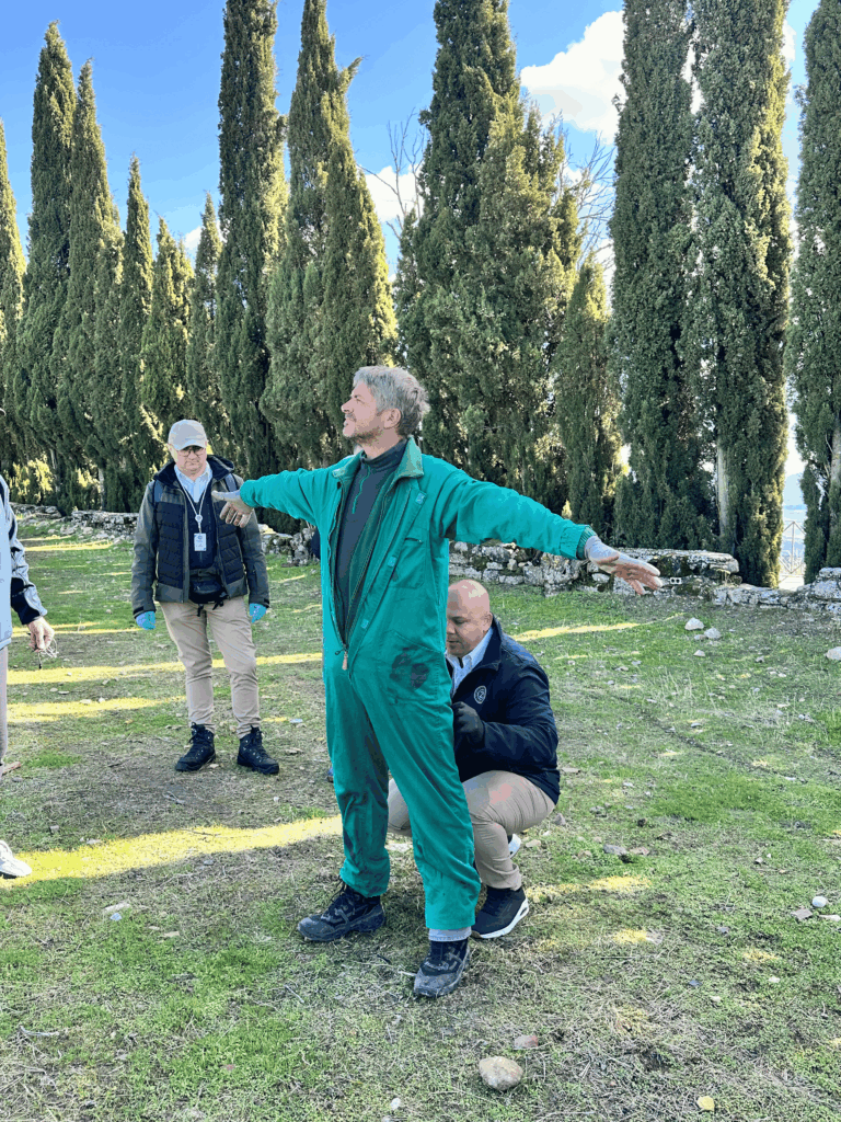 Conducting a suspect search during exam © VCF